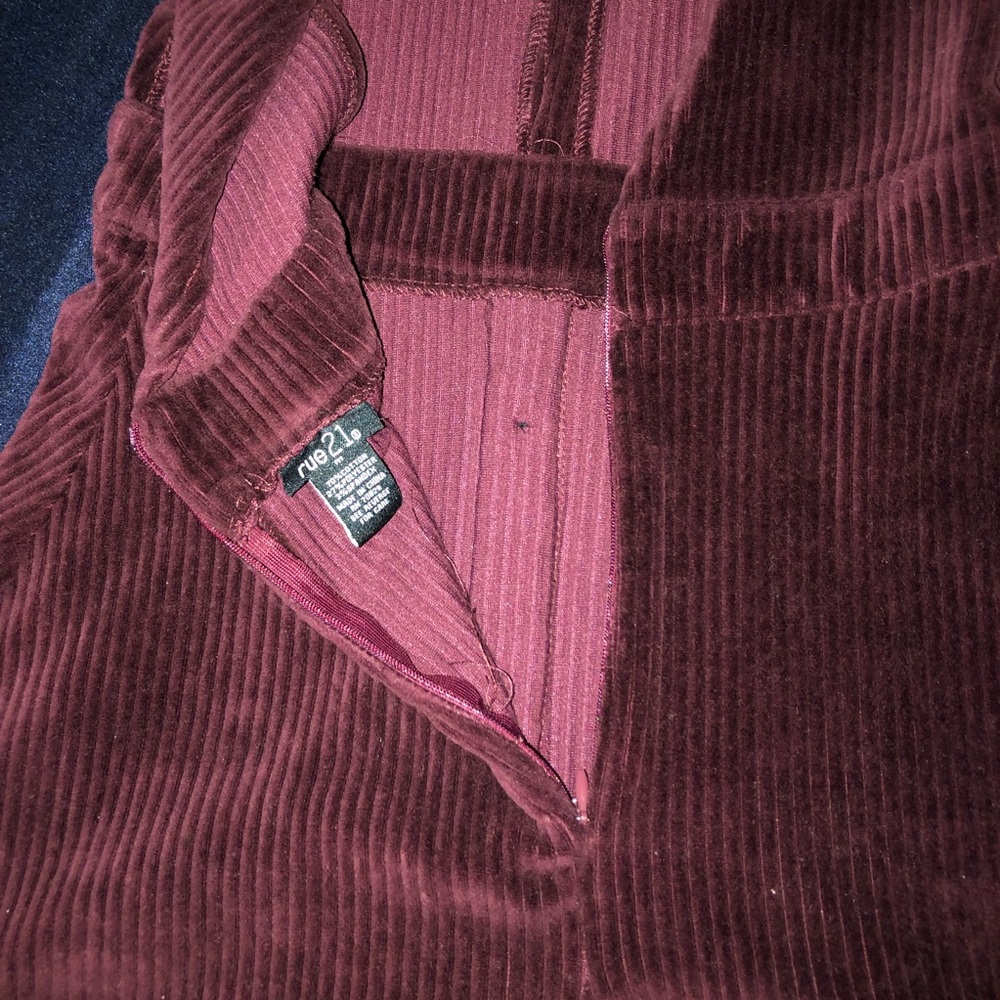 HP 🎉 Burgundy Overalls Skirt - Picture 7 of 13